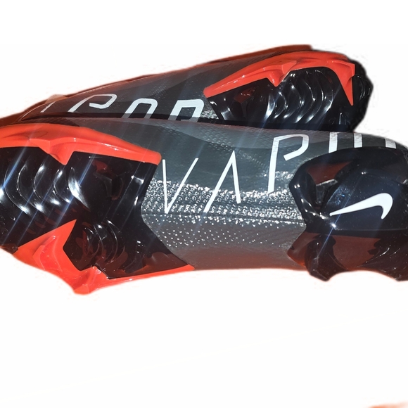 Nike Vapor Pro Edge Football Cleats - Picture 5 of 6